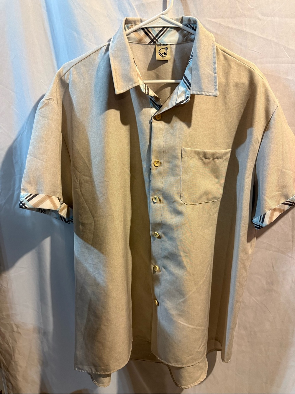 Hardaddy Men’s XL Khaki Short Sleeve Button Up Shirt Plaid Trim Pocket